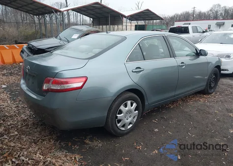 2011 Toyota Camry Le z USA, uszkodzony, nr VIN 4T1BF3EK0BU656743
